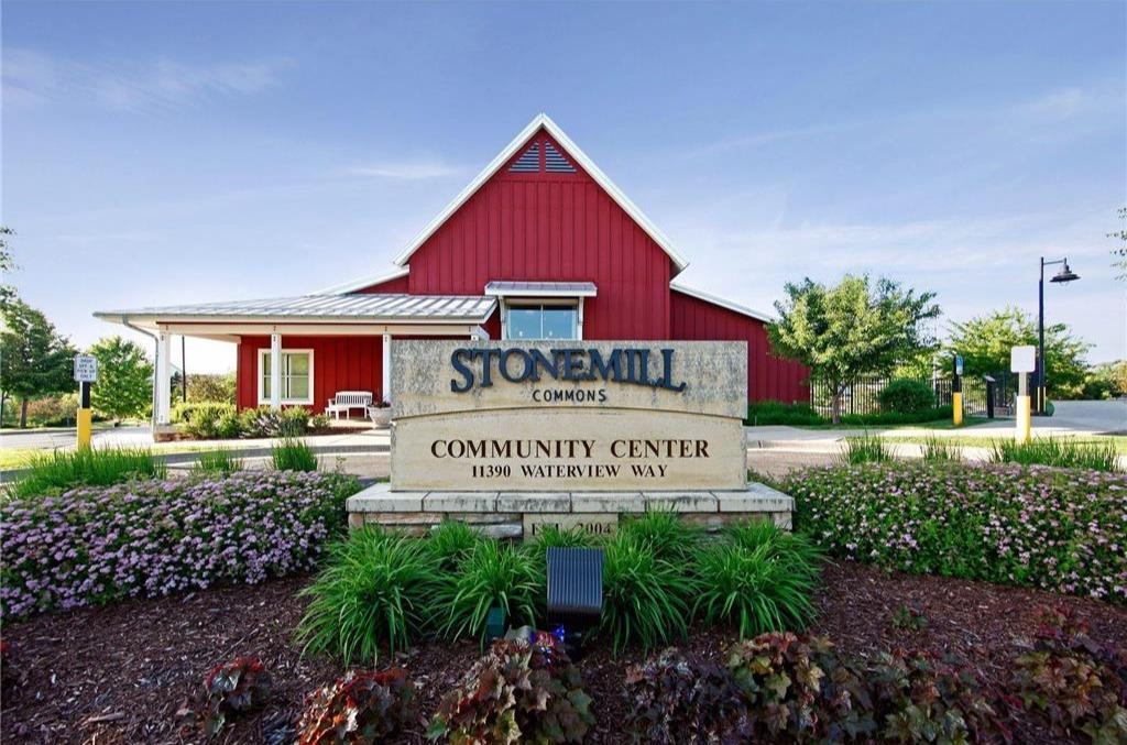 Located at 11390 Waterview Way, the Stonemill Farms community center features a free rentable space perfect for grad parties and birthday celebrations, plus a kitchen, arcade, and fitness center for everyday use by residents.