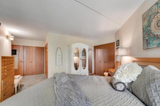 2601 Kenzie Terrace, 318, Minneapolis, MN 55418