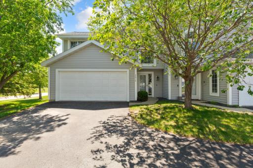 2814 Riverwood Lane NW, Rochester, MN 55901