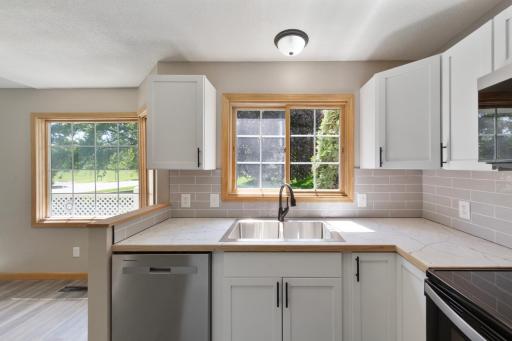 2814 Riverwood Lane NW, Rochester, MN 55901