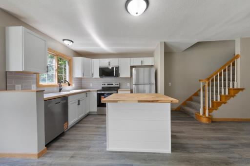 2814 Riverwood Lane NW, Rochester, MN 55901