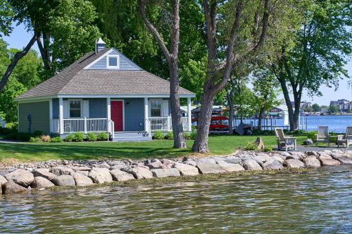 3008 Pelican Point Circle, Mound, MN 55364