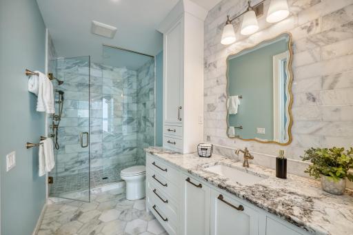 Primary Suite Private Bathroom Step-in Shower
