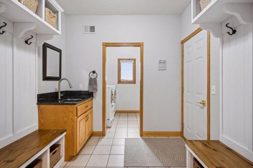 3275 Newcomb Avenue SW, Cokato, MN 55321