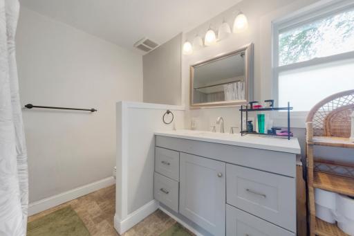 221 Beech Avenue, Owatonna, MN 55060