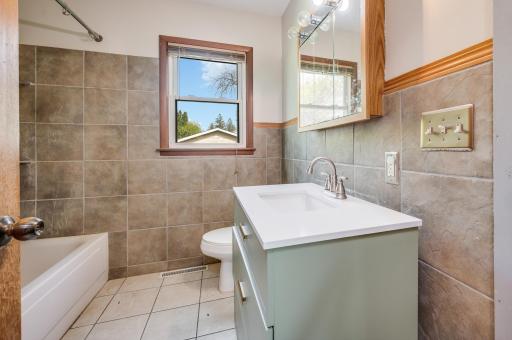 714 3rd Street N, Saint James, MN 56081
