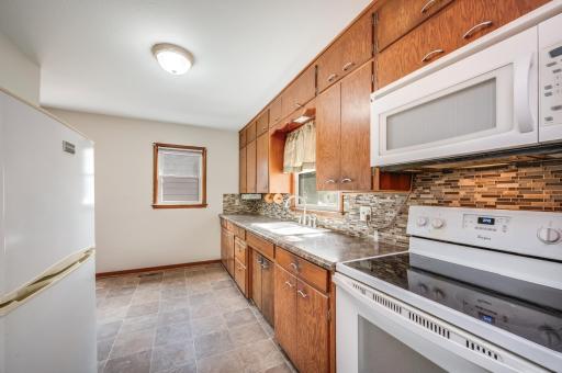 714 3rd Street N, Saint James, MN 56081
