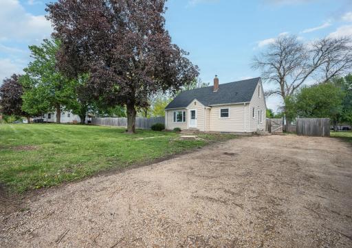 714 3rd Street N, Saint James, MN 56081