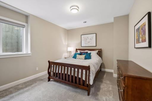5913 Kellogg Avenue, Edina, MN 55424