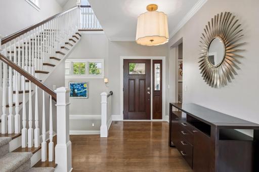 5913 Kellogg Avenue, Edina, MN 55424