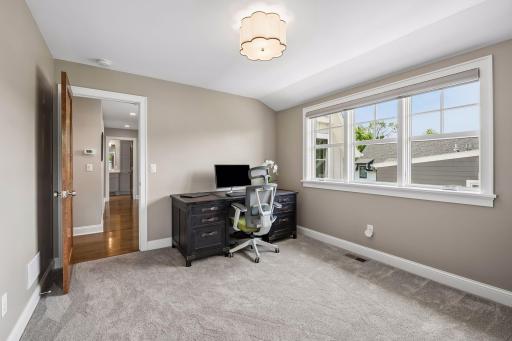 5913 Kellogg Avenue, Edina, MN 55424