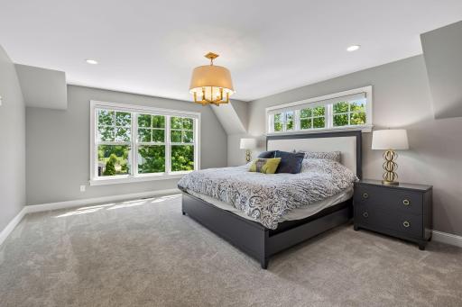 5913 Kellogg Avenue, Edina, MN 55424