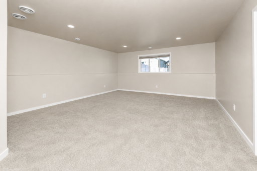 3831 32nd Street S, Moorhead, MN 56560