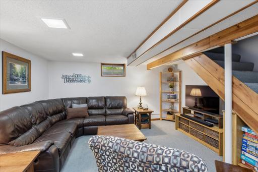 8785 Indahl Avenue S, Cottage Grove, MN 55016