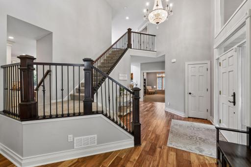 6365 Oxbow Bend, Chanhassen, MN 55317