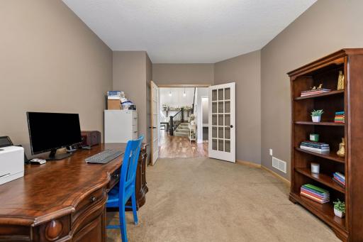 6365 Oxbow Bend, Chanhassen, MN 55317