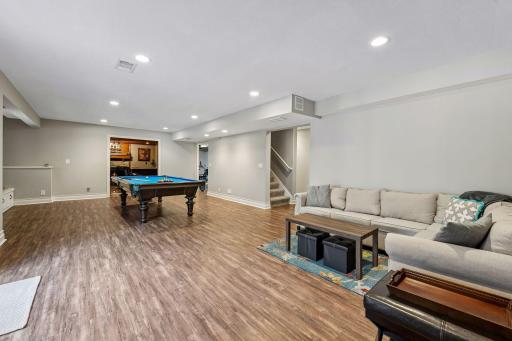 6365 Oxbow Bend, Chanhassen, MN 55317