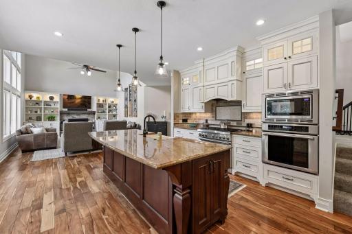 6365 Oxbow Bend, Chanhassen, MN 55317