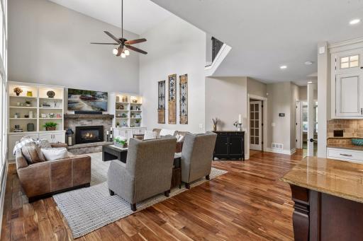6365 Oxbow Bend, Chanhassen, MN 55317
