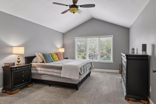 6365 Oxbow Bend, Chanhassen, MN 55317