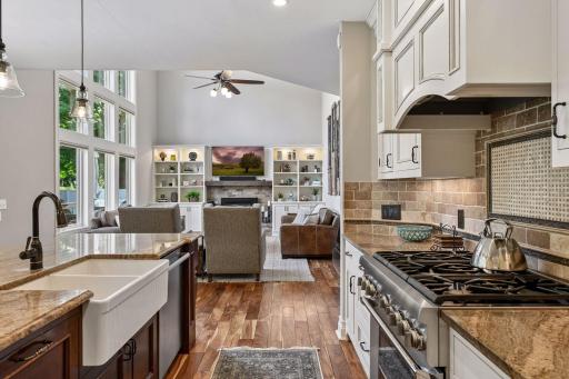6365 Oxbow Bend, Chanhassen, MN 55317