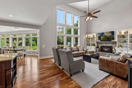 6365 Oxbow Bend, Chanhassen, MN 55317