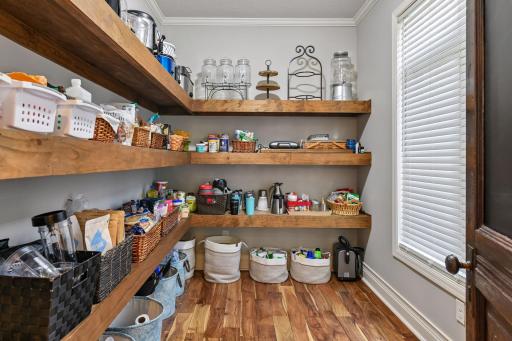 6365 Oxbow Bend, Chanhassen, MN 55317