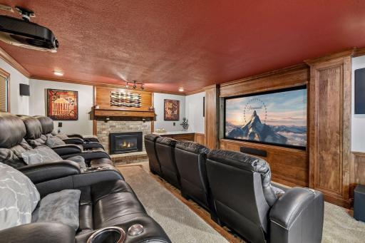 6365 Oxbow Bend, Chanhassen, MN 55317