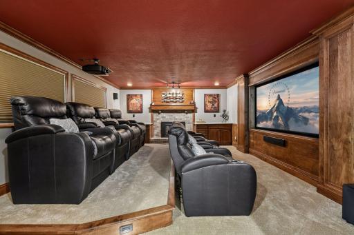 6365 Oxbow Bend, Chanhassen, MN 55317