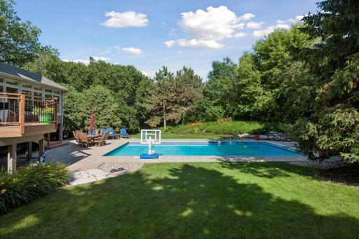 6365 Oxbow Bend, Chanhassen, MN 55317