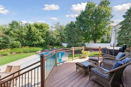 6365 Oxbow Bend, Chanhassen, MN 55317