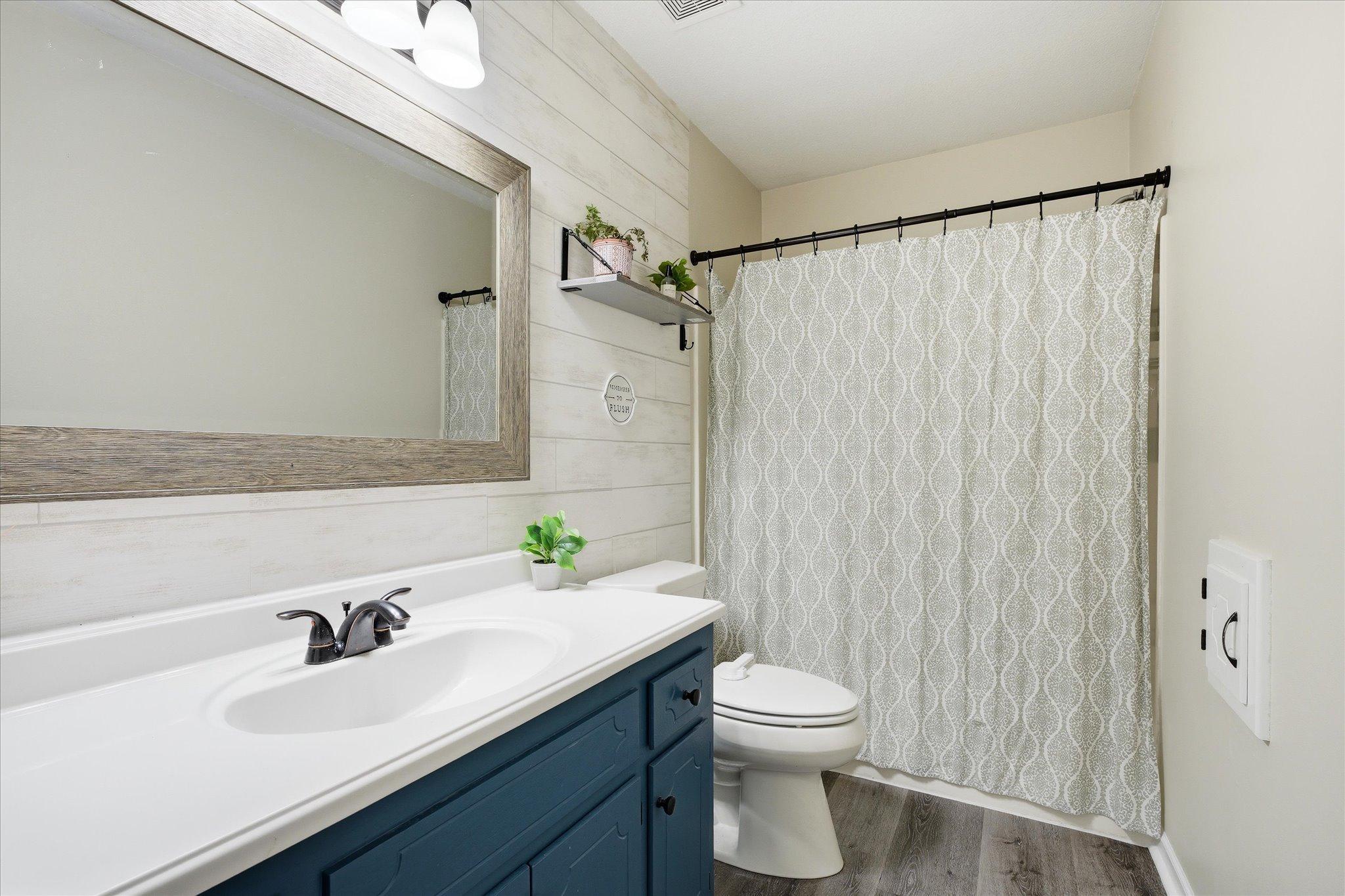 19-14319 Shore Ln NE [3046662]- 019.jpg