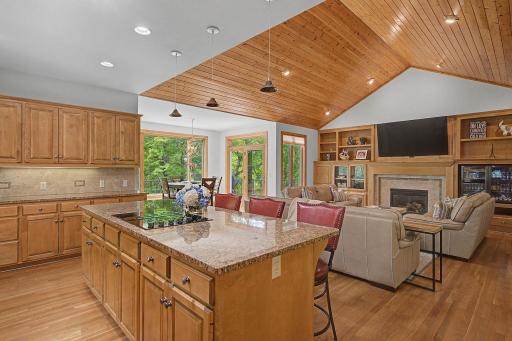 11445 Landing Road, Eden Prairie, MN 55347