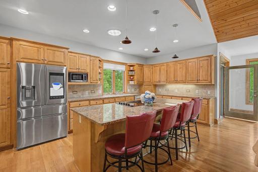 11445 Landing Road, Eden Prairie, MN 55347
