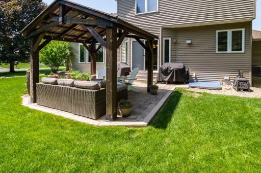 4304 Gadwall Court, Saint Paul, MN 55122