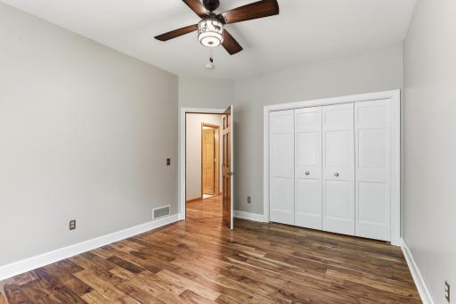 9655 Barton Trail, Inver Grove Heights, MN 55077