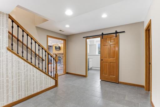 9655 Barton Trail, Inver Grove Heights, MN 55077