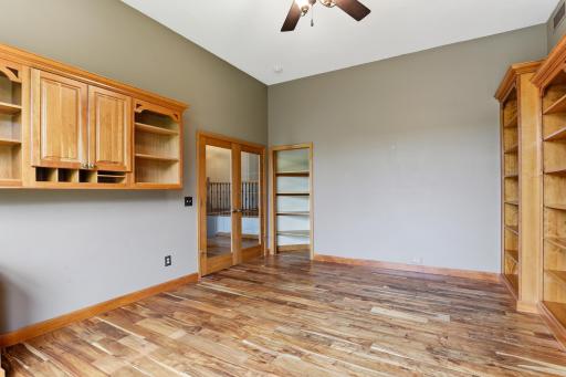9655 Barton Trail, Inver Grove Heights, MN 55077