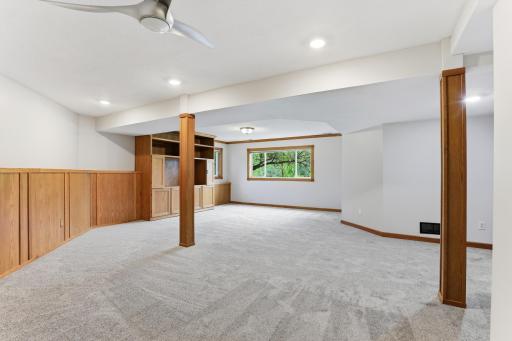 9655 Barton Trail, Inver Grove Heights, MN 55077