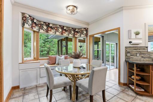 9655 Barton Trail, Inver Grove Heights, MN 55077