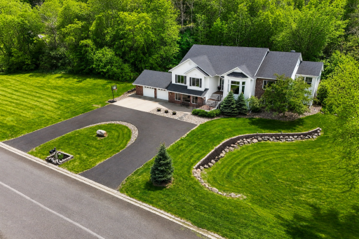 9655 Barton Trail, Inver Grove Heights, MN 55077
