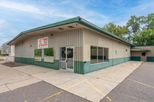 1002 Laurel Street, Brainerd, MN 56401