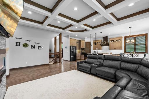 16685 Judicial Road, Lakeville, MN 55044