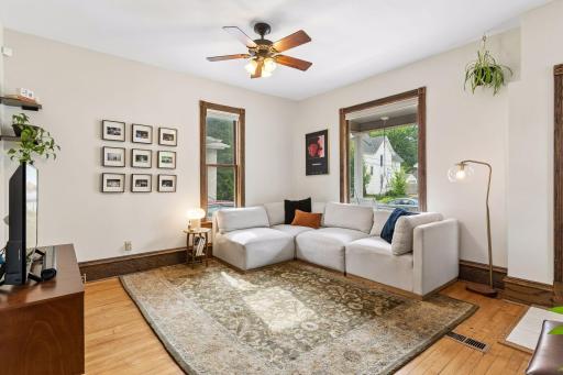 1013 20th Avenue NE, Minneapolis, MN 55418