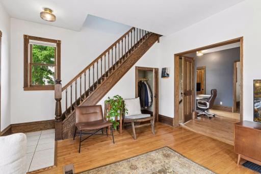 1013 20th Avenue NE, Minneapolis, MN 55418
