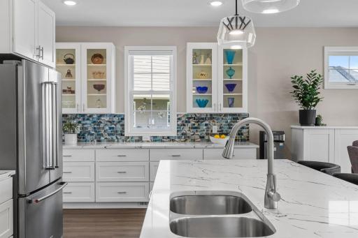 17960 Granite Court, Lakeville, MN 55044