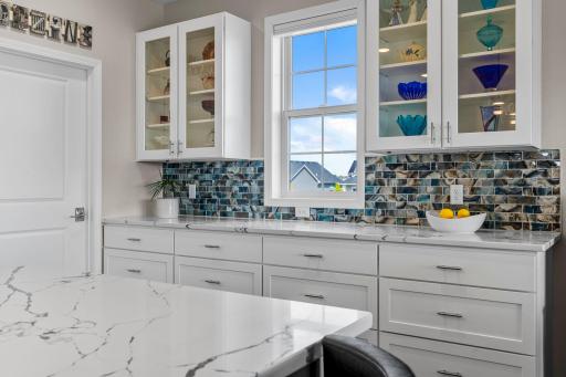 17960 Granite Court, Lakeville, MN 55044