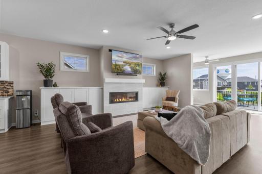 17960 Granite Court, Lakeville, MN 55044
