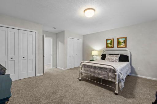 17960 Granite Court, Lakeville, MN 55044