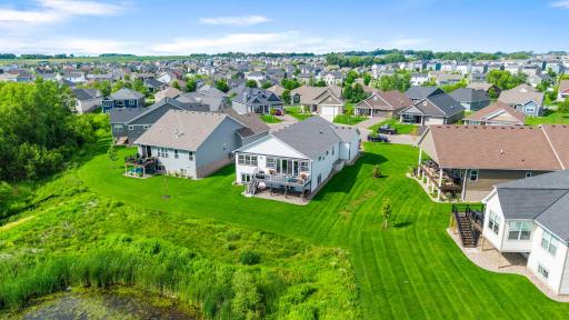 17960 Granite Court, Lakeville, MN 55044